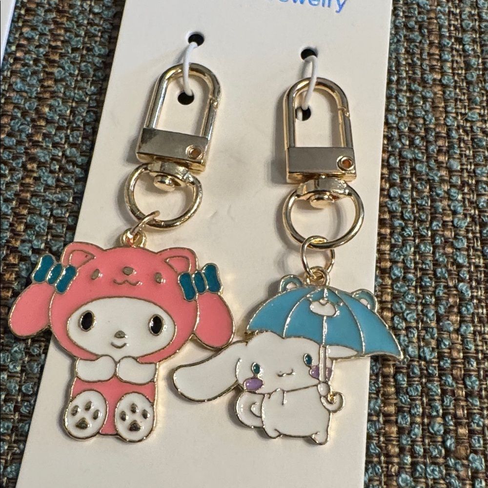 2189 Sanrio Zipper Pull & Bag Charm - Picture 3 of 3